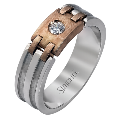 Men Ring in 18k Gold with Diamonds