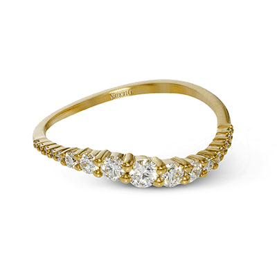 Right Hand Ring in 18k Gold with Diamonds
