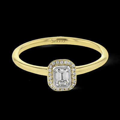 Engagement Ring in 18k Gold with Diamonds