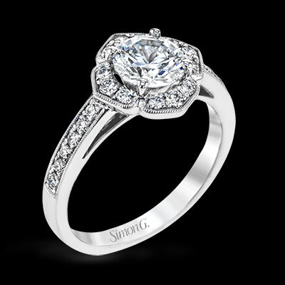 Engagement Ring in 18k Gold with Diamonds