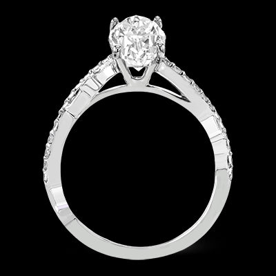 Engagement Ring in 18k Gold with Diamonds