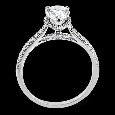 Engagement Ring in 18k Gold with Diamonds