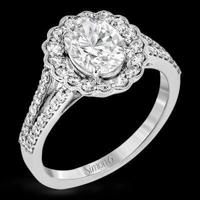Engagement Ring in 18k Gold with Diamonds