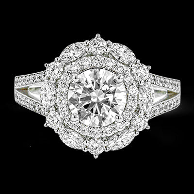 Engagement Ring in 18k Gold with Diamonds