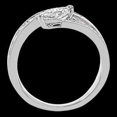 Engagement Ring in 18k Gold with Diamonds