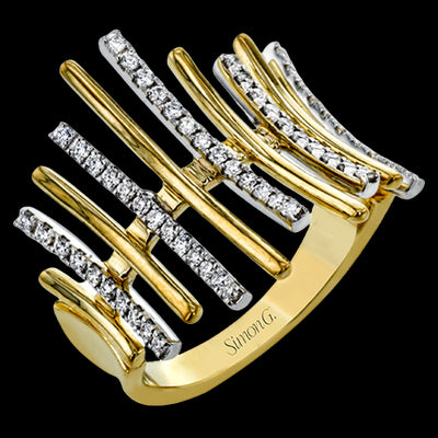 Right Hand Ring in 18k Gold with Diamonds