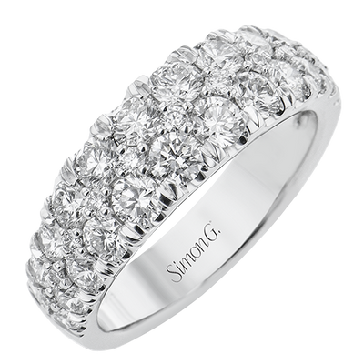 Engagement Ring in 18k Gold with Diamonds