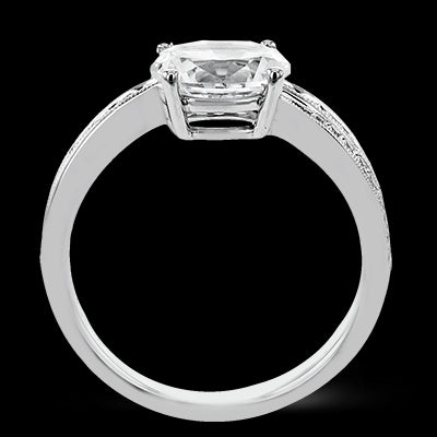 Engagement Ring in 18k Gold with Diamonds