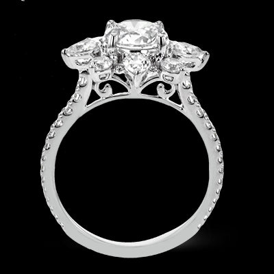 Engagement Ring in 18k Gold with Diamonds