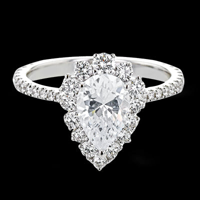 Engagement Ring in 18k Gold with Diamonds