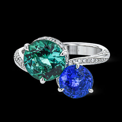 Color Ring in 18k Gold with Diamonds