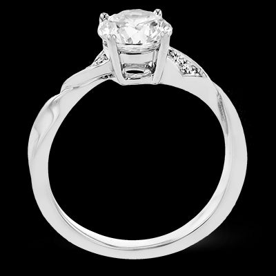 Engagement Ring in 18k Gold with Diamonds