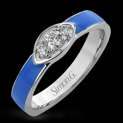 Right Hand Ring in 18k Gold with Diamonds