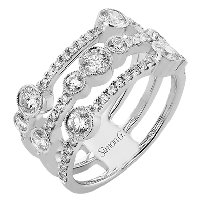 Right Hand Ring in 18k Gold with Diamonds