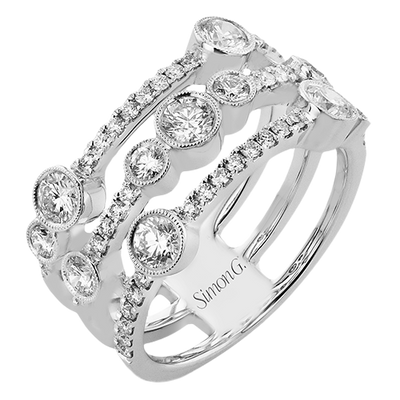Right Hand Ring in 18k Gold with Diamonds