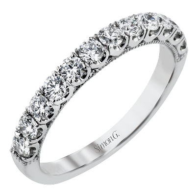 Engagement Ring in 18k Gold with Diamonds