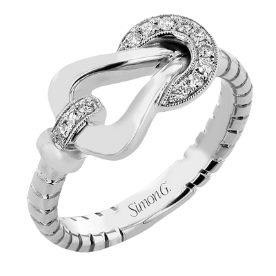 Right Hand Ring in 18k Gold with Diamonds
