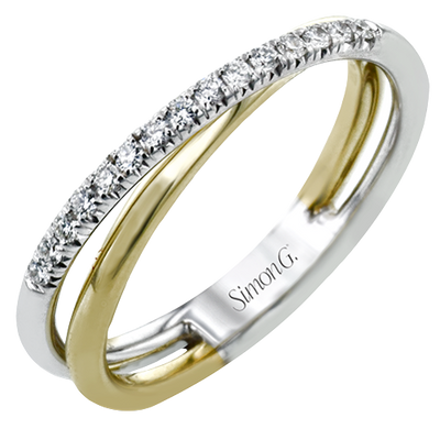 Right Hand Ring in 18k Gold with Diamonds