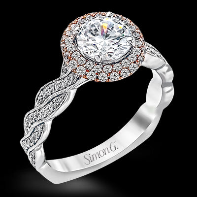 Engagement Ring in 18k Gold with Diamonds