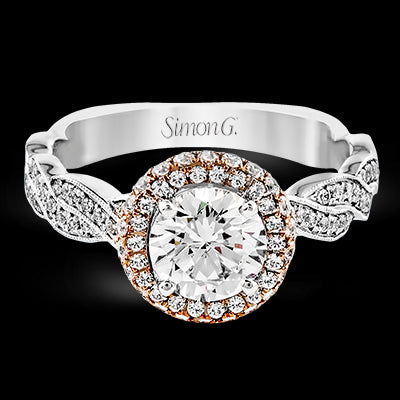 Engagement Ring in 18k Gold with Diamonds