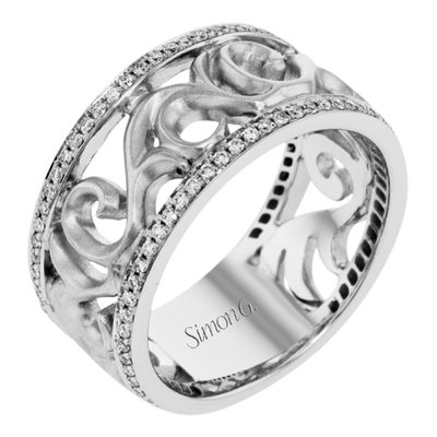 Men Ring in 14k Gold with Diamonds