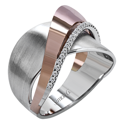Right Hand Ring in 18k Gold with Diamonds