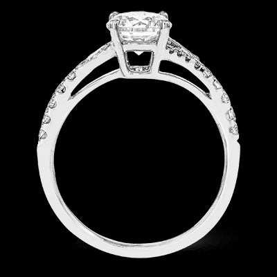 Engagement Ring in 18k Gold with Diamonds