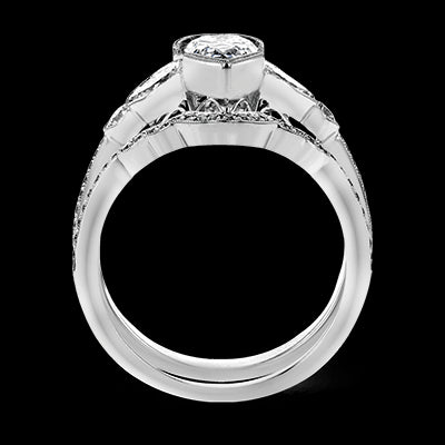 Engagement Ring in 18k Gold with Diamonds