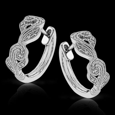 Hoop Earring in 18k Gold with Diamonds