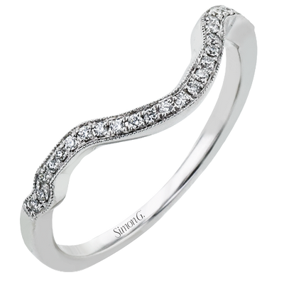 Engagement Ring in 18k Gold with Diamonds