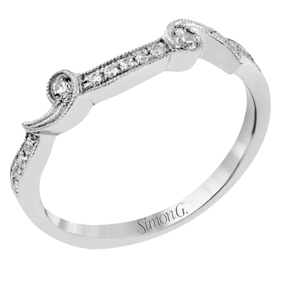Engagement Ring in 18k Gold with Diamonds
