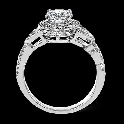 Engagement Ring in 18k Gold with Diamonds