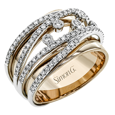 Right Hand Ring in 18k Gold with Diamonds