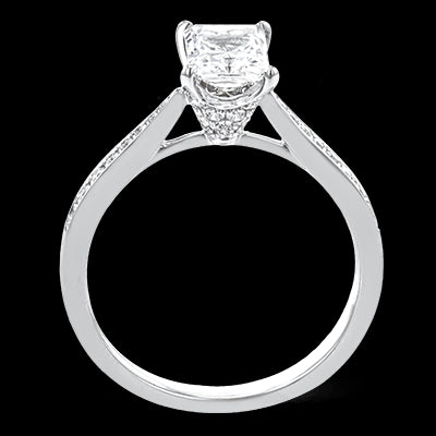 Engagement Ring in 18k Gold with Diamonds