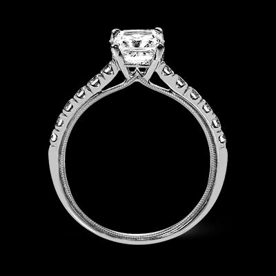 Engagement Ring in 18k Gold with Diamonds